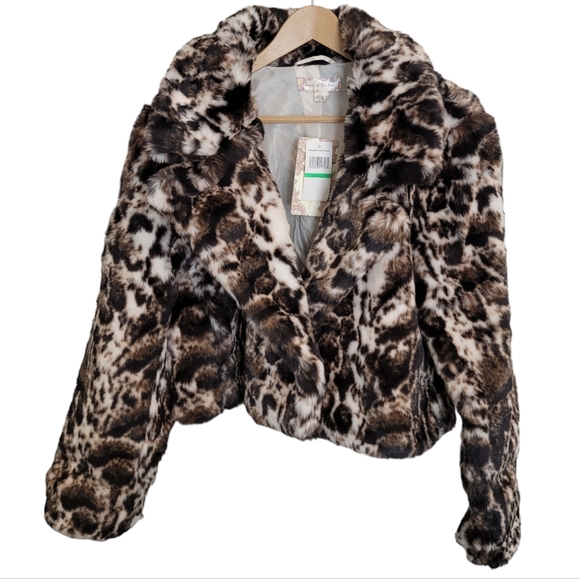 🆕️ B.O.G Band of the Free Wildcat Crop Faux Fur Jacket in Ivory Black - Picture 4 of 10